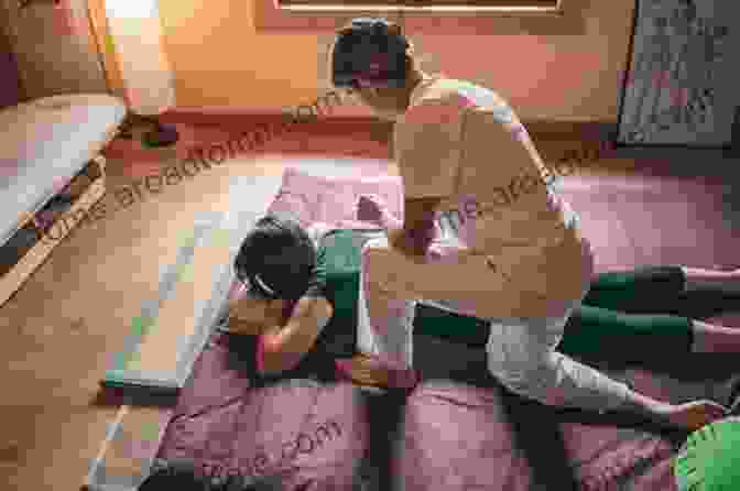 A Woman Receiving A Massage As Part Of Her Holistic Pain Management Plan Knee Pain Recipe: Approaching Pain Holistically Vol 1 (Relieving Pain Holistically)